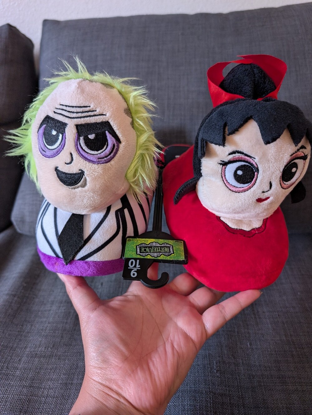 BeetleJuice Slippers Size 9/10